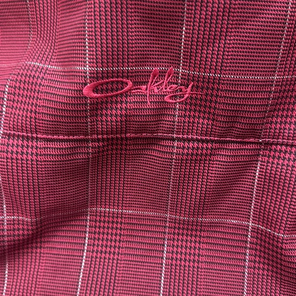 Oakley Women Maroon/Red Checkered ski/snowboard jacket - size Extra Small - Picture 7 of 9